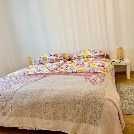 60 M2 Premium Near Airport - Free Parking *