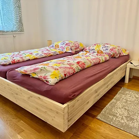 60 M2 Premium Near Airport - Free Parking